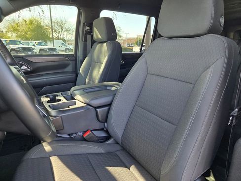 Used 2023 Chevrolet Suburban LS AWD/4WD image 17
