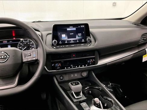 New 2026 Nissan Rogue SV FWD image 8