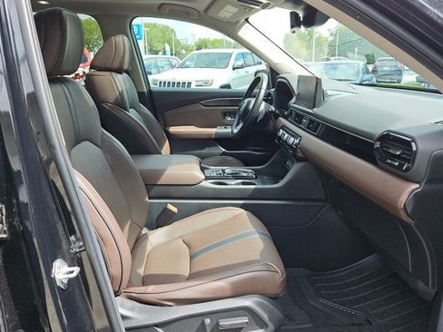 Certified 2024 Honda Pilot Elite image 15