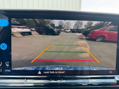 New 2026 Volkswagen Atlas SE FWD image 19