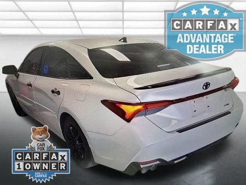 Used 2021 Toyota Avalon XSE w/ Carpet Mat Package (TMS) image 2