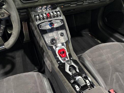 Used 2017 Lamborghini Huracan LP 610-4 image 96