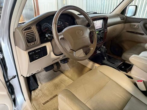Used 2000 Toyota Land Cruiser AWD/4WD image 10