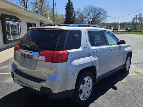 Used 2010 GMC Terrain SLT w/ Cargo Package AWD/4WD image 4
