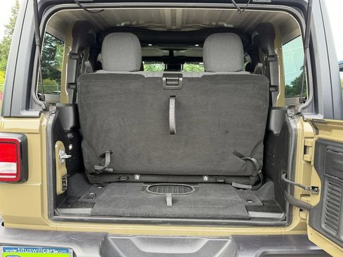 Used 2025 Jeep Wrangler Sport AWD/4WD image 22