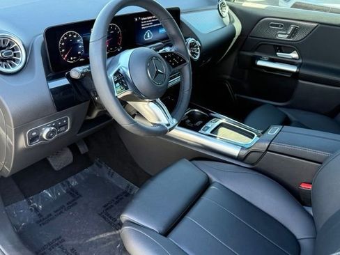 Certified 2025 Mercedes-Benz GLA 250 4MATIC image 10