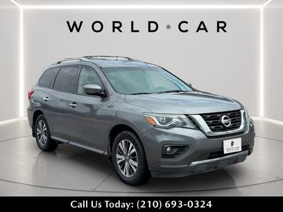 Used 2017 Nissan Pathfinder SV