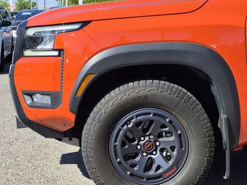 Certified 2025 Nissan Frontier PRO-4X AWD/4WD image 6