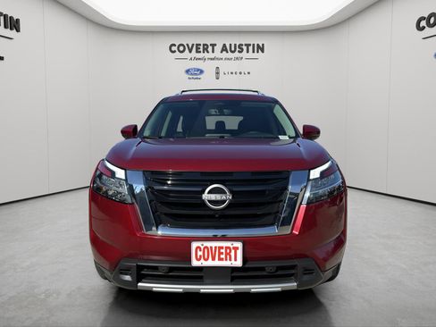 Used 2023 Nissan Pathfinder SL w/ SL Premium Package image 8