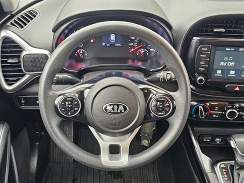 Used 2021 Kia Soul LX image 19