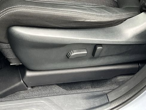 Used 2019 Subaru Ascent Premium image 9