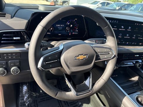 New 2026 Chevrolet Suburban Premier AWD/4WD image 22