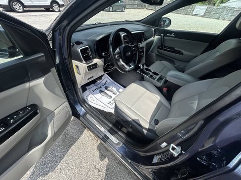 Used 2020 Kia Sportage S w/ S Premium Package FWD image 6