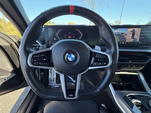Used 2025 BMW M440i Coupe w/ Premium Package image 23