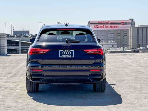 Used 2025 Audi Q3 2.0T Premium w/ Convenience Package AWD/4WD image 5