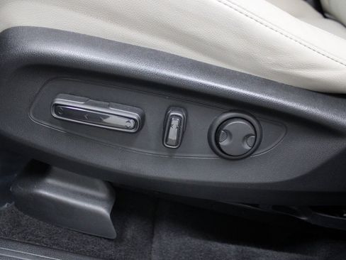 Used 2023 Honda CR-V EX-L image 15