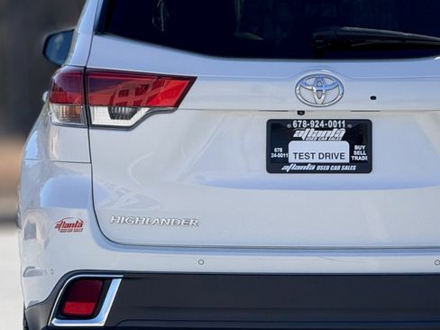 Used 2019 Toyota Highlander Limited image 15