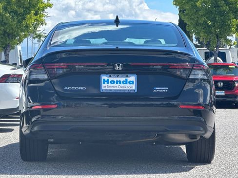 Used 2024 Honda Accord Sport image 9