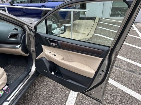 Used 2019 Subaru Outback 2.5i Limited w/ Popular Package #2 image 19