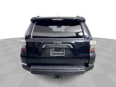 Used 2020 Toyota 4Runner TRD Off-Road AWD/4WD image 7