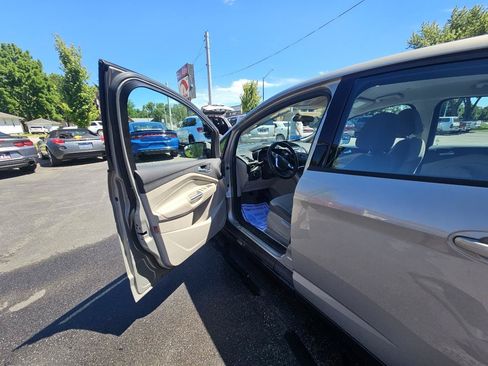 Used 2015 Ford C-MAX SE FWD image 18