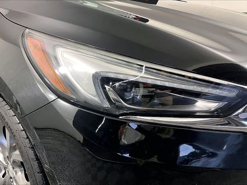Used 2020 Buick Enclave Avenir w/ Avenir Technology Package AWD/4WD image 25