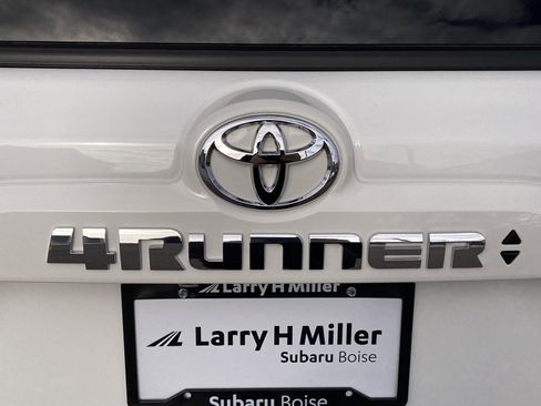 Used 2022 Toyota 4Runner SR5 image 25