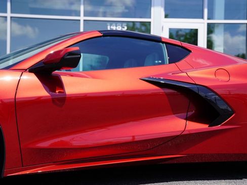 Used 2022 Chevrolet Corvette Stingray Preferred Cpe w/ Battery Protection Package RWD image 9
