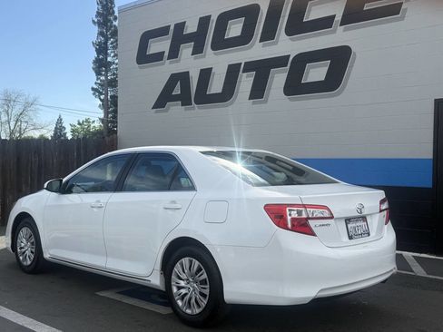 Used 2012 Toyota Camry LE image 20
