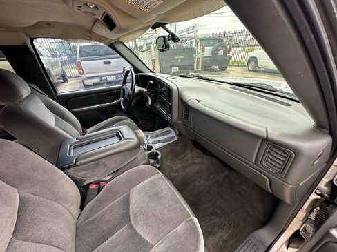 Used 2005 GMC Sierra 1500 SLE w/ Light Duty Power Package RWD image 31