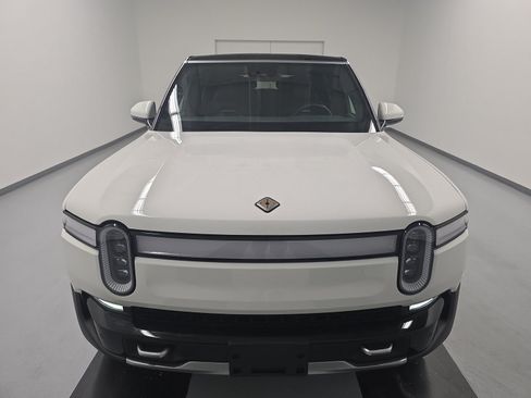 Used 2024 Rivian R1S Adventure AWD/4WD image 8