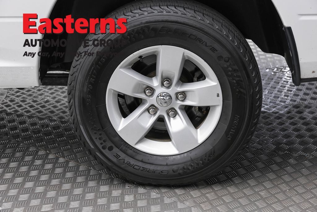 Used 2024 RAM 1500 Classic SLT AWD/4WD image 8