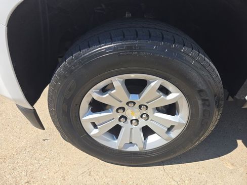 Used 2018 Chevrolet Colorado LT w/ LT Convenience Package RWD image 24