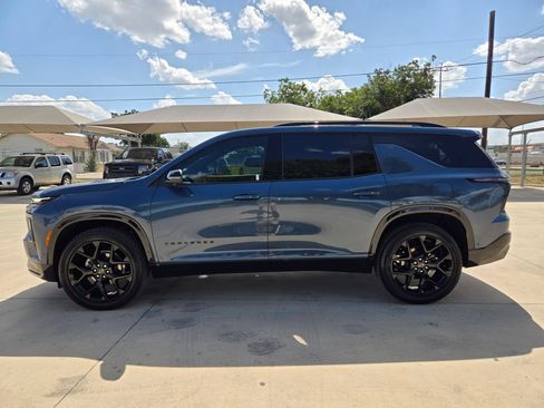 Certified 2026 Chevrolet Traverse RS w/ LPO, Floor Liner Package AWD/4WD image 4
