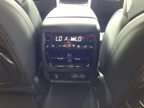 Used 2025 Jeep Grand Cherokee Summit AWD/4WD image 14