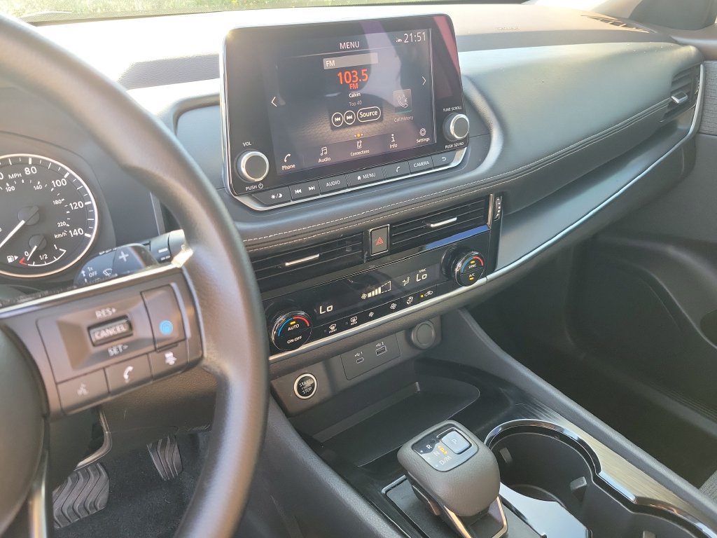 Certified 2022 Nissan Rogue SV AWD/4WD image 24