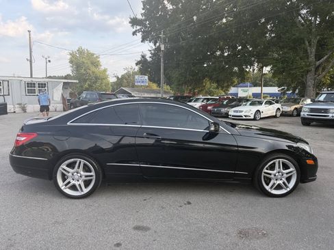 Used 2011 Mercedes-Benz E 350 Coupe image 4