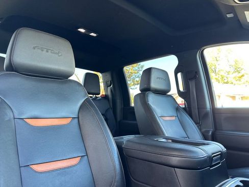 Used 2022 GMC Sierra 2500 AT4 image 16