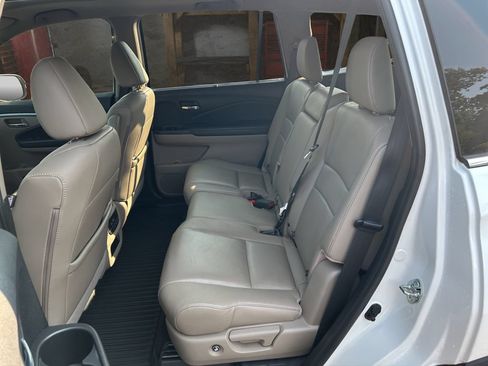 Used 2020 Honda Pilot EX-L image 18