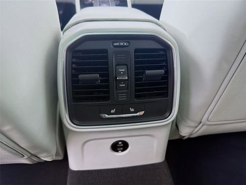 Certified 2022 Porsche Macan S image 22