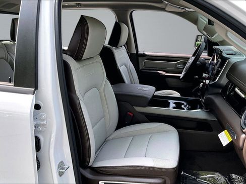New 2026 RAM 1500 Laramie w/ Advanced Safety Group II AWD/4WD image 8