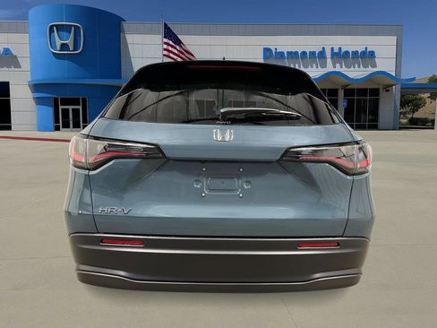 New 2026 Honda HR-V LX image 4