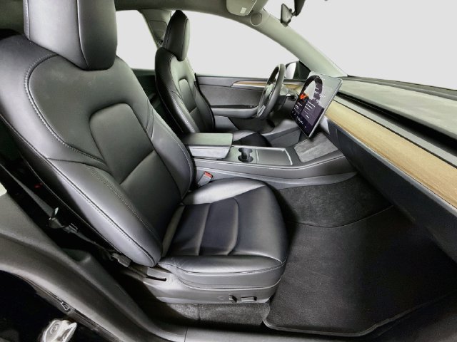 Used 2023 Tesla Model Y Performance AWD/4WD image 26