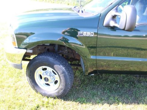 Used 2000 Ford F250 Lariat image 15