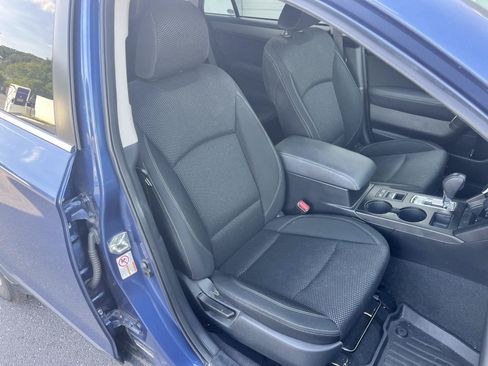 Used 2019 Subaru Outback 2.5i Premium w/ Popular Package #2 AWD/4WD image 22