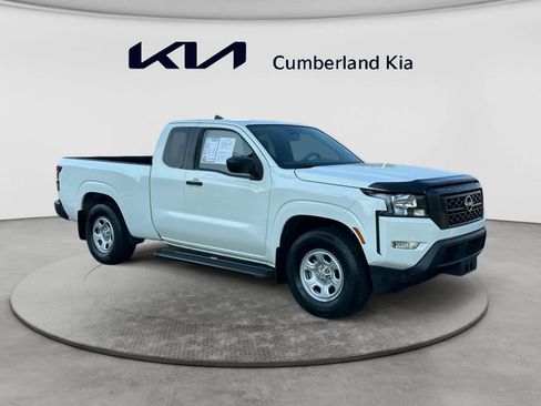 Used 2024 Nissan Frontier S w/ S Utility Package RWD image 7