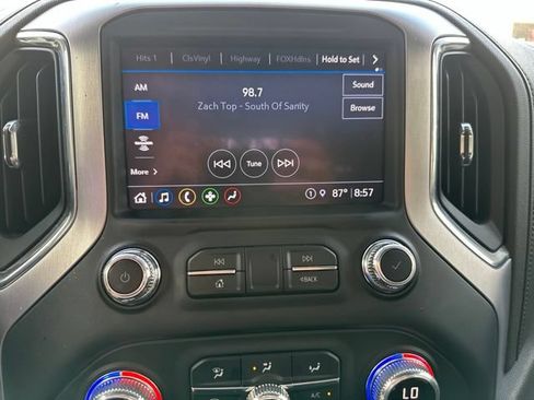Used 2021 GMC Sierra 1500 SLT AWD/4WD image 12