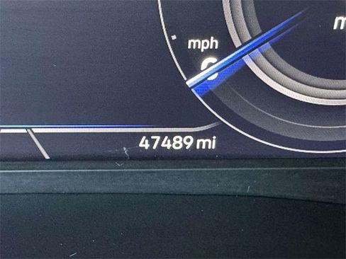 Used 2023 Volkswagen Atlas Cross Sport SEL R-Line image 37