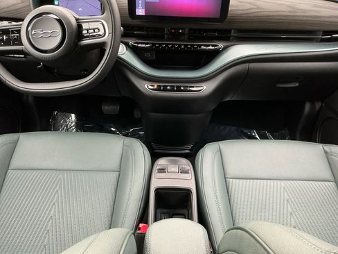 Used 2025 FIAT 500 e image 10