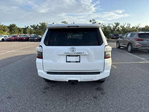 Used 2016 Toyota 4Runner SR5 RWD image 13